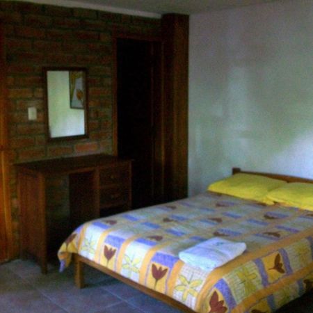 Hostal Las Palmas Puyo Exteriör bild