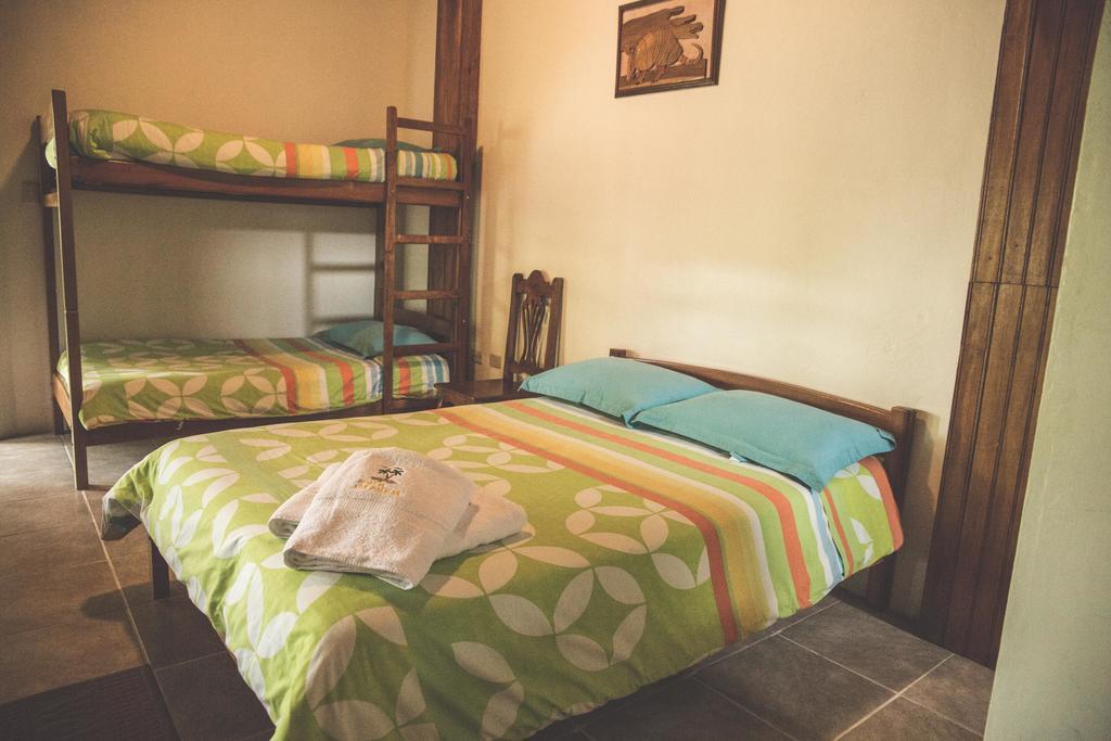 Hostal Las Palmas Puyo Exteriör bild